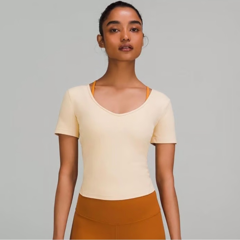 Lululemon scoop neck t-shirt